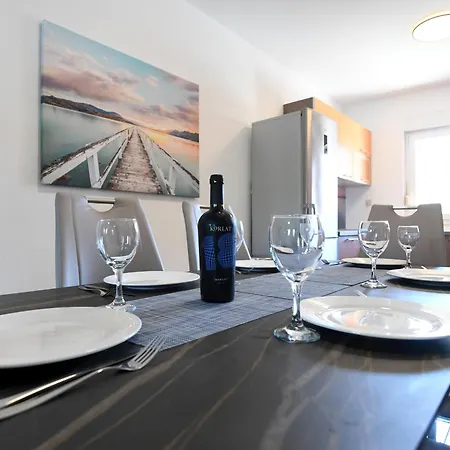 Cozy Maza With Heated Swimming Pool * Zadar