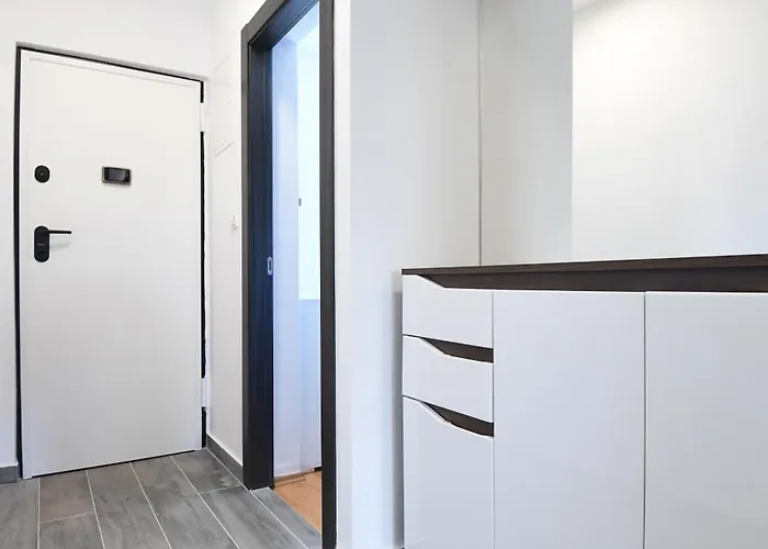 Cozy Maza With Heated Swimming Pool 아파트 *