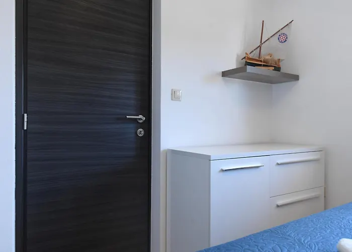 아파트 Cozy Maza With Heated Swimming Pool