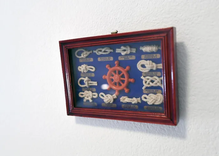 Cozy Maza With Heated Swimming Pool 아파트 *