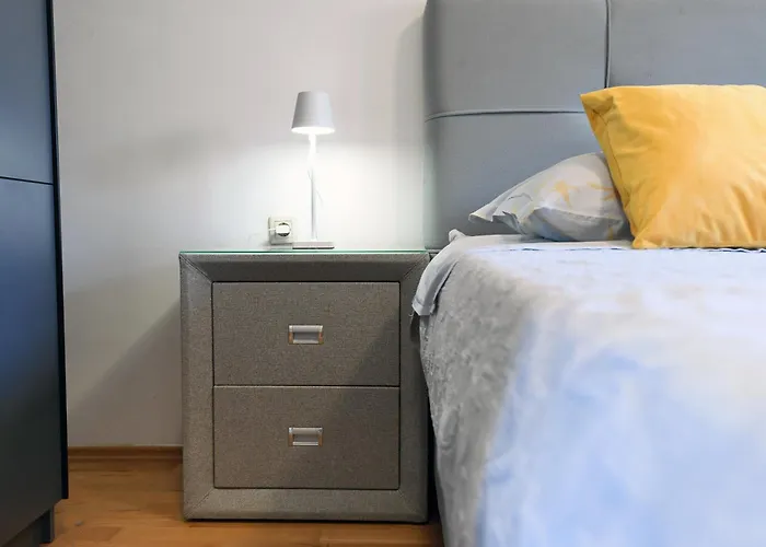 Cozy Maza With Heated Swimming Pool *