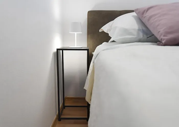 Cozy Maza With Heated Swimming Pool * 자다르